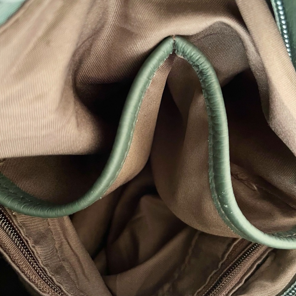 Yaluxe Leather Crossbody Bag 
HOST PICK - Picture 14 of 16